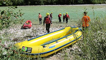 Rafting on Soča. (novala) Rafting on Soča. (novala)