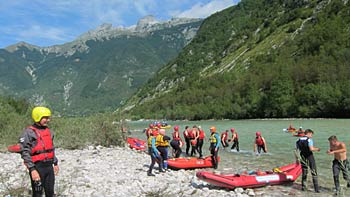 Rafting on Soča. (novala) Rafting on Soča. (novala)