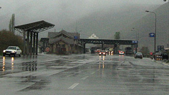 Border-crossing Kosovo-Macedonia Border-crossing Kosovo-Macedonia