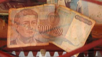 Yugoslavian bill. (novala) Yugoslavian bill. (novala)