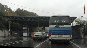 Border-crossing Kosovo-Macedonia. (novala) Border-crossing Kosovo-Macedonia. (novala)