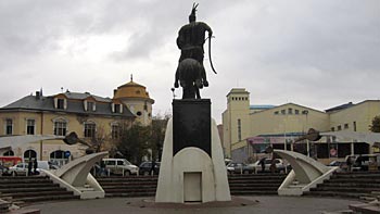 Skenderbeu monument. (novala) Skenderbeu monument. (novala)